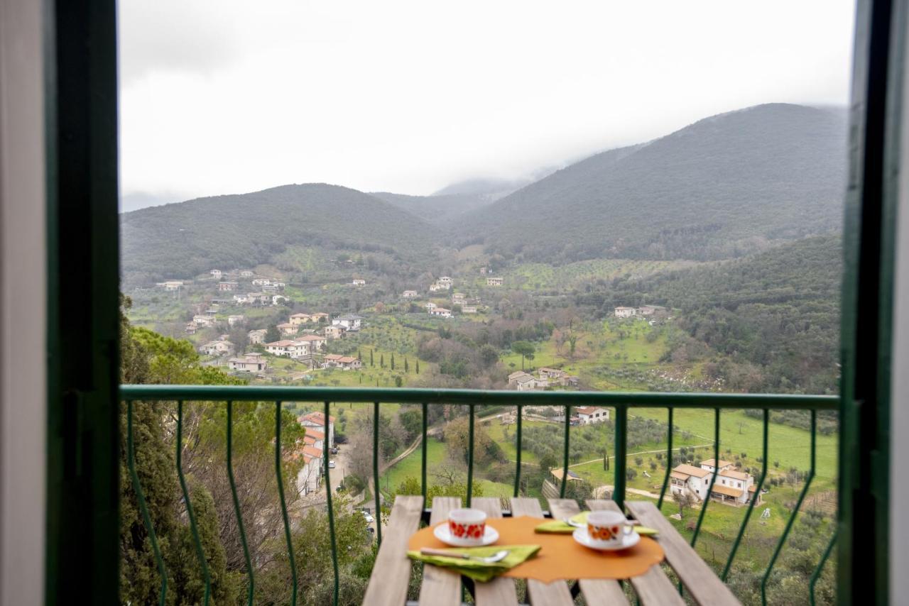 Relax Nell' Antico Borgo Villa Casperia Exterior foto