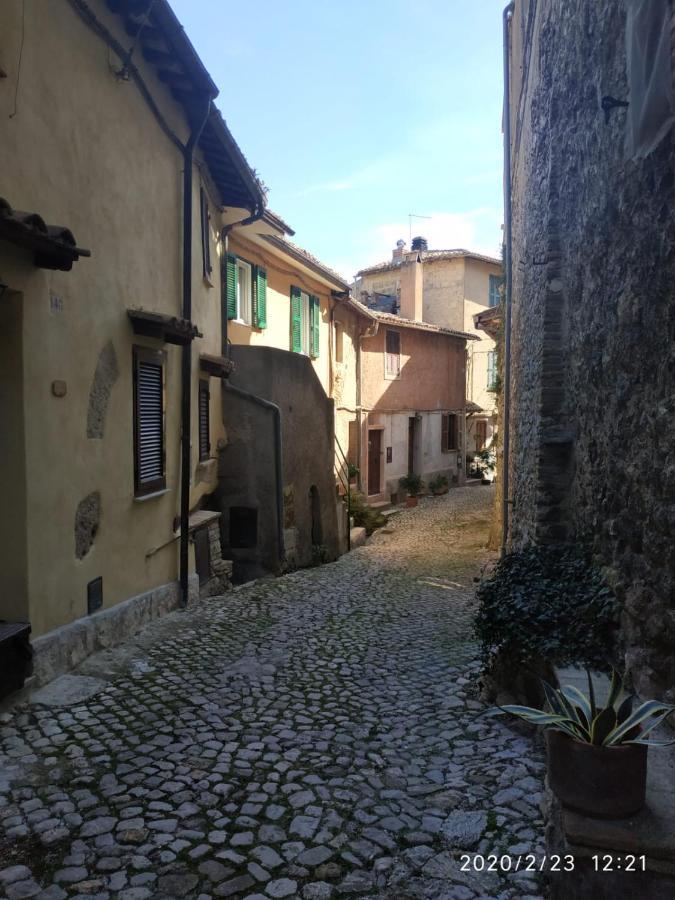 Relax Nell' Antico Borgo Villa Casperia Exterior foto